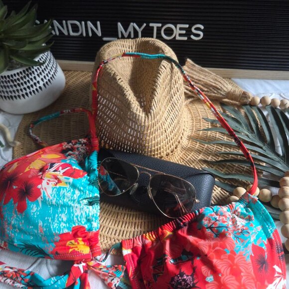 Ray-Ban Vintage 1980s/1990s Gold Frame Glasses, case and cloth Uni-Sex - Picture 7 of 16